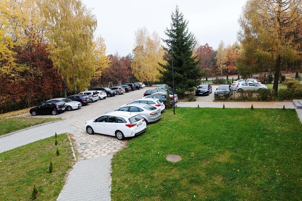 Hotel Inwest Osrodek Szkoleniowo-Wypoczynkowy Smardzewice Exterior foto