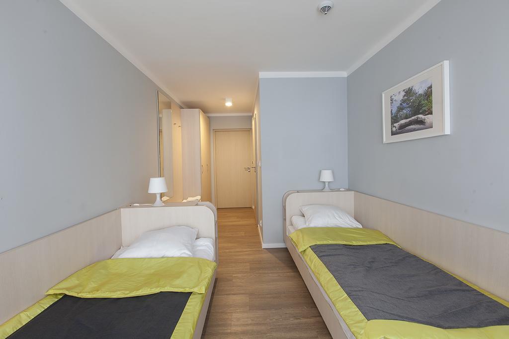 Hotel Inwest Osrodek Szkoleniowo-Wypoczynkowy Smardzewice Exterior foto